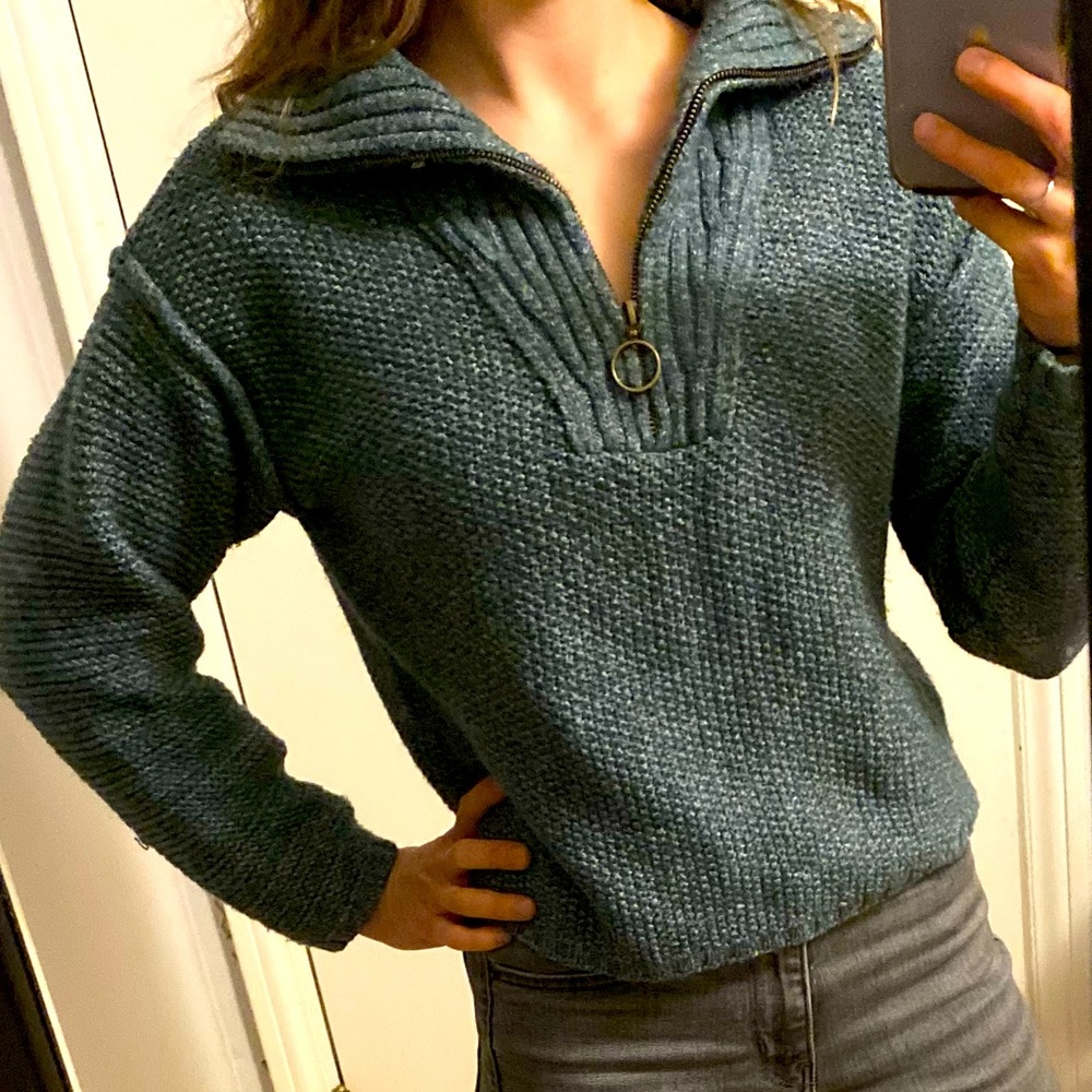Dull teal knitted pull over